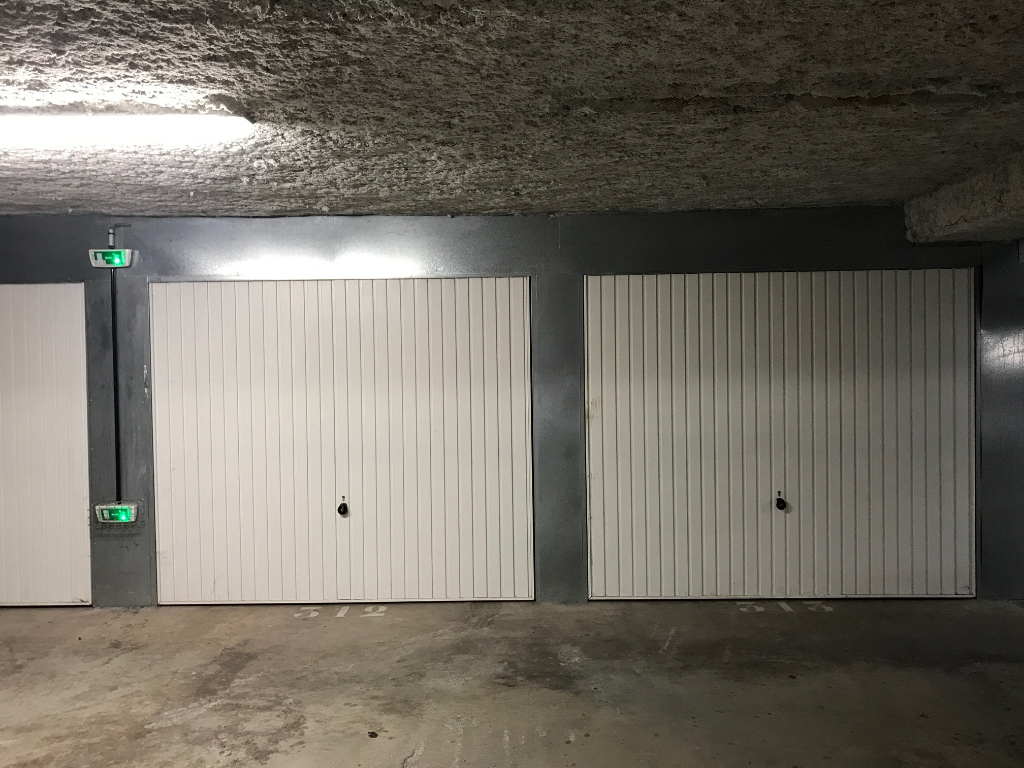 Parking/Garage - ROQUEBRUNE SUR ARGENS