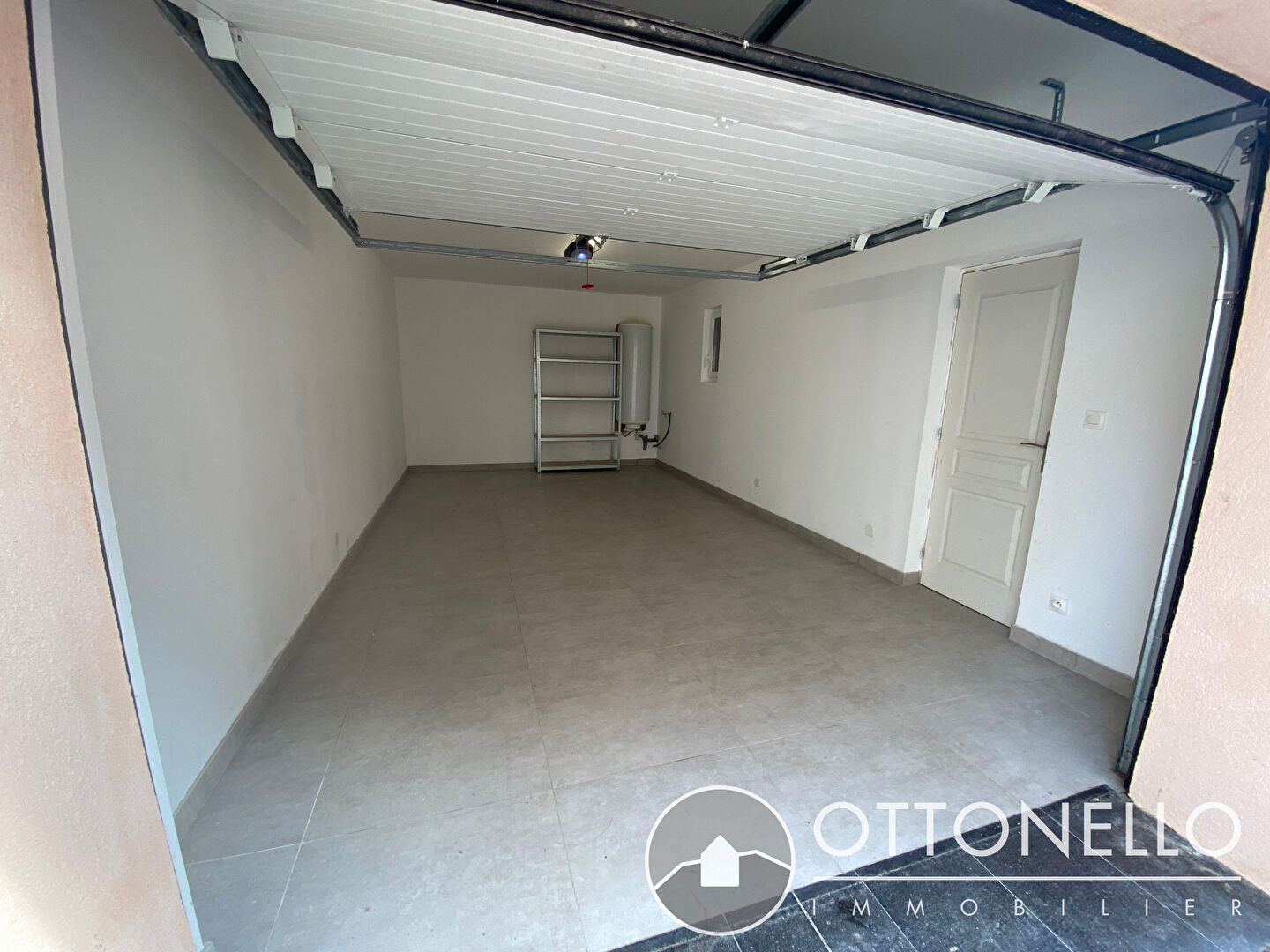 Parking/Garage - ROQUEBRUNE SUR ARGENS